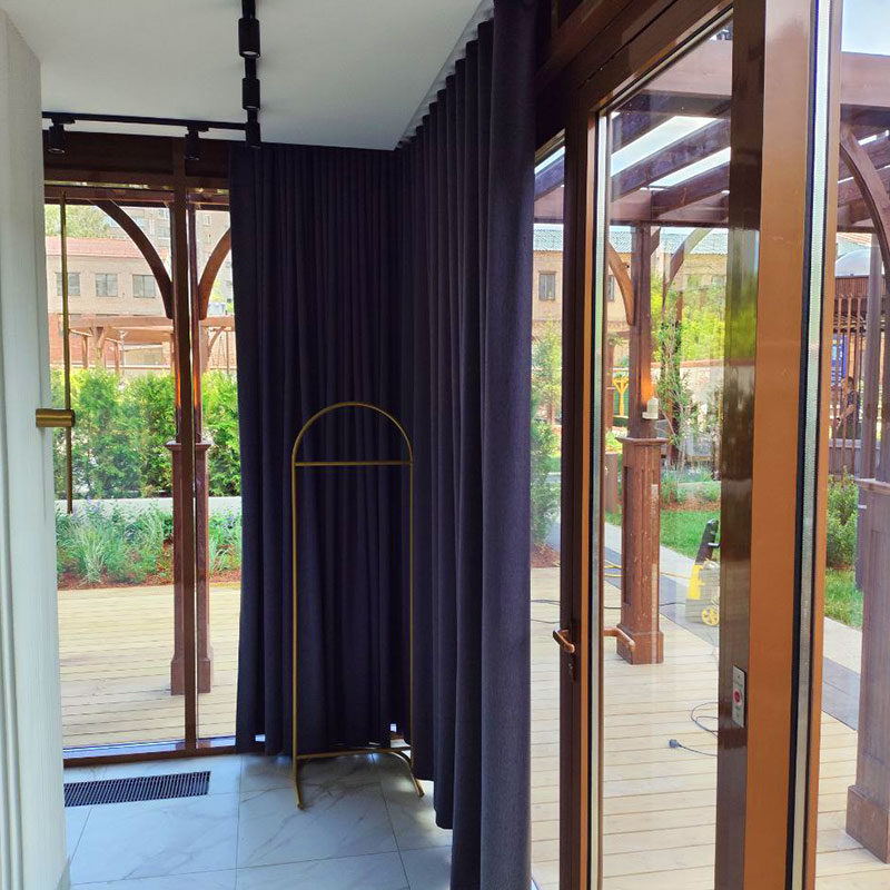 За 9 лет мы изготовили 70 000 электрокарнизов